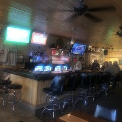 Three Days Grille and Saloon - Bar