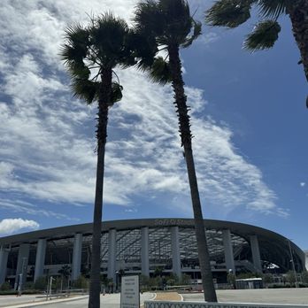 SoFi Stadium - Sofi - Stadiums & Arenas Near Me - Inglewood, California