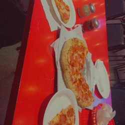 Larry's Pizza & Sports Parlor - Pizza