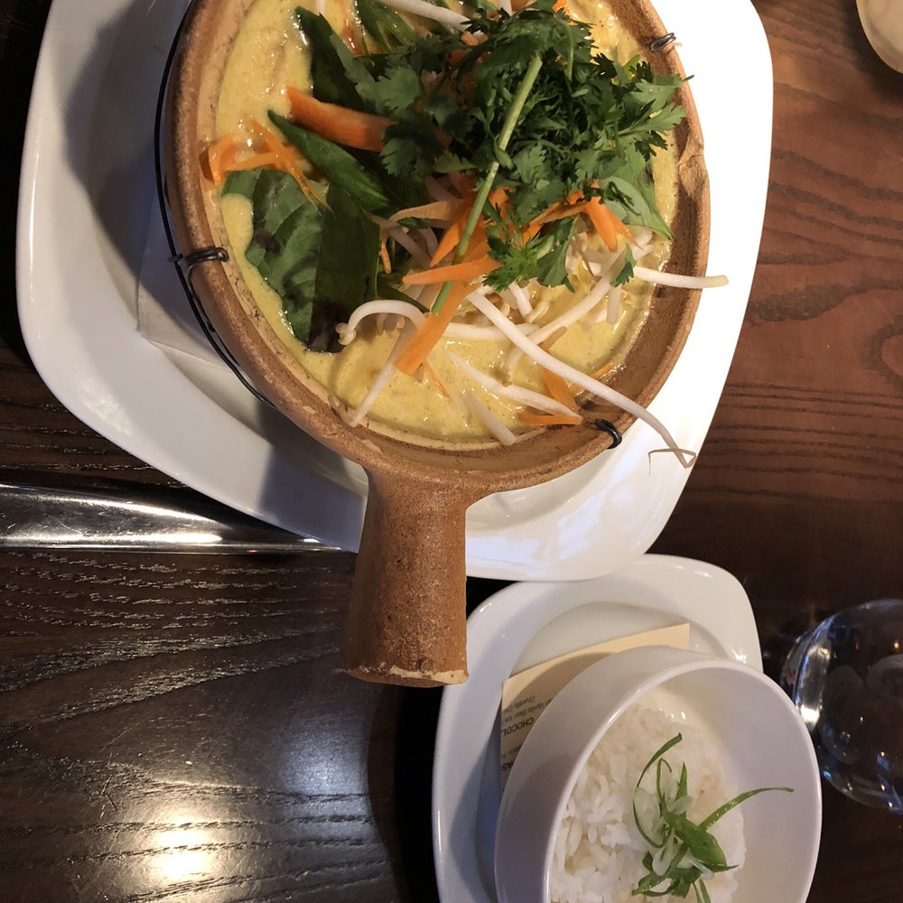 Gunther & Co - Spicy yellow pork curry bowl. Yes. - Seafood Near Me - Baltimore, Maryland Gunther & Co - Spicy yellow pork curry bowl. Yes. - Seafood Near Me - Baltimore, Maryland