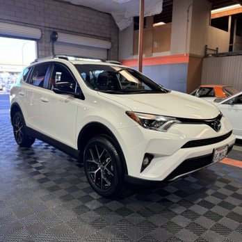 Vmd Auto Solutions - The wheels and paint are shining. - Auto Detailing Near Me - Escondido, California