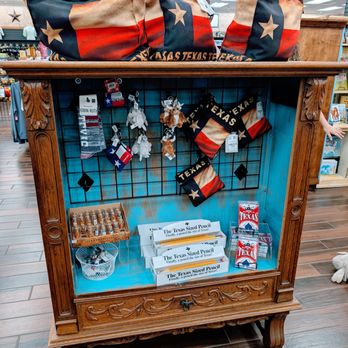 Buc-ee’s - Ennis - Texas Merch - Gas Stations Near Me - Ennis, Texas Buc-ee’s - Ennis - Texas Merch - Gas Stations Near Me - Ennis, Texas