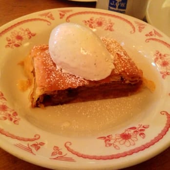 Leopold's - Apple strudels with vanilla ice-cream - German Near Me - San Francisco, California Leopold's - Apple strudels with vanilla ice-cream - German Near Me - San Francisco, California