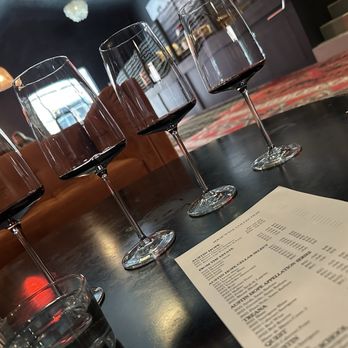 Austin Hope & Treana Tasting Cellar - Tasting flight - Wine Tasting Room Near Me - Paso Robles, California Austin Hope & Treana Tasting Cellar - Tasting flight - Wine Tasting Room Near Me - Paso Robles, California