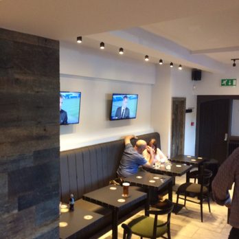 The Hooded Ram - Lots of tv's for sport - Pubs Near Me - Douglas, IOM