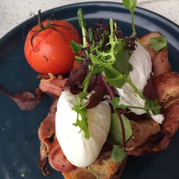 The Boathouse Balmoral Beach - Poached egg and bacon - Modern Australian Near Me - Balmoral, NSW The Boathouse Balmoral Beach - Poached egg and bacon - Modern Australian Near Me - Balmoral, NSW