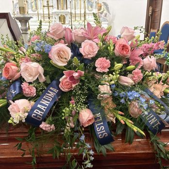 Turner Flowers - Florists Near Me - Ottawa, Kansas