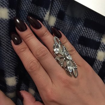 Studio Nails - Nail Salons Near Me - Edmonton, Alberta
