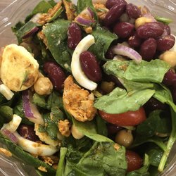 Spinach greens, Cajun chicken, red onions, boiled egg, cherry tomatoes, chic peas, red kidney beans & balsamic vinaigrette on the side.