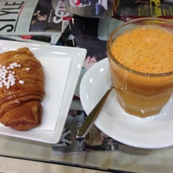 Coffee 2 Glo - Centrifugato e brioche vegana. Grazie