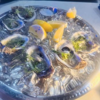 Ritmo Kitchen and Lounge - Fresh Oysters - Lounges Near Me - Bakersfield, California