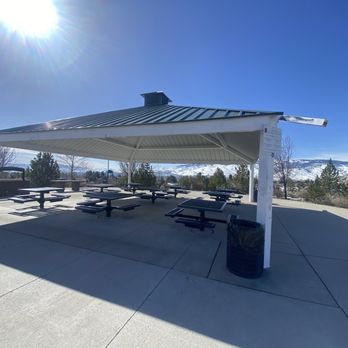 Las Brisas Park - Covered picnic area. - Parks Near Me - Reno, Nevada