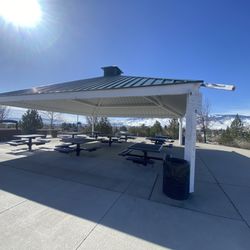 Las Brisas Park - Covered picnic area.