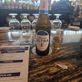 Lookout Tavern - Beer - Seafood Near Me - Oak Bluffs, Massachusetts Lookout Tavern - Beer - Seafood Near Me - Oak Bluffs, Massachusetts