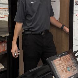 Popeyes Louisiana Kitchen - The unprofessional Manager and the hard Rice