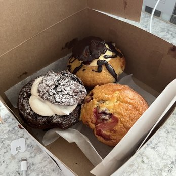 The Greenery Cafe - Whoopi pie, Boston cream, cranberry muffin - Breakfast & Brunch Near Me - Ogunquit, Maine The Greenery Cafe - Whoopi pie, Boston cream, cranberry muffin - Breakfast & Brunch Near Me - Ogunquit, Maine