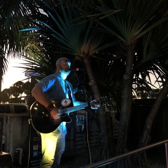 Salt Cracker Fish Camp - Musician on the patio - Seafood Near Me - Clearwater, Florida Salt Cracker Fish Camp - Musician on the patio - Seafood Near Me - Clearwater, Florida