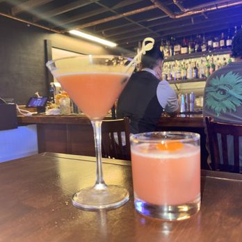 Pint + Jigger - Beer Bar Near Me - Honolulu, Hawaii