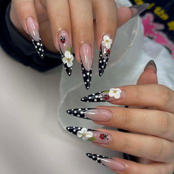 Lavish Nail Studio - Nail Salons Near Me - Garden Grove, California
