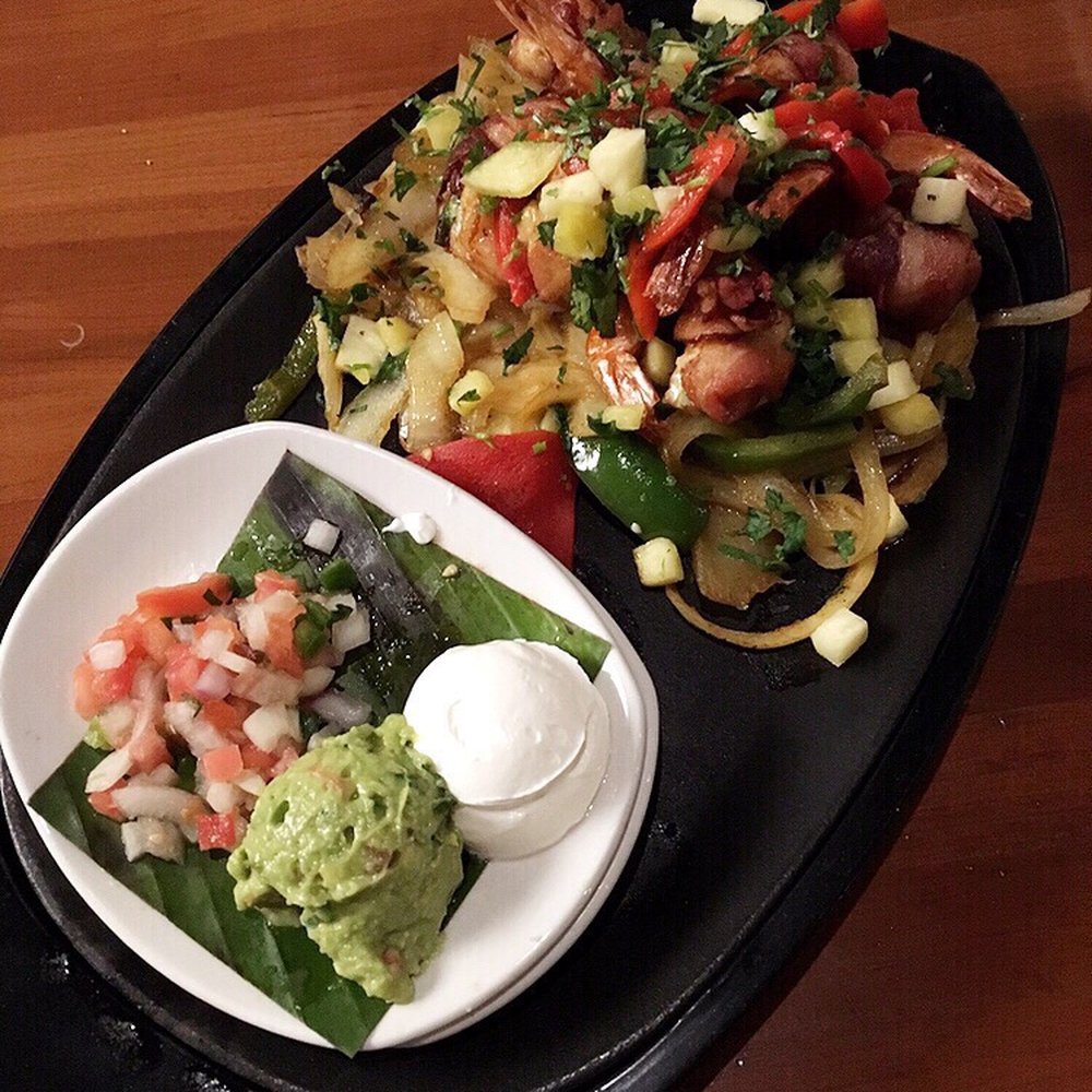 Cantina Laredo - Bacon wrapped shrimp fajitas - Mexican Near Me - Bloomington, Minnesota Cantina Laredo - Bacon wrapped shrimp fajitas - Mexican Near Me - Bloomington, Minnesota