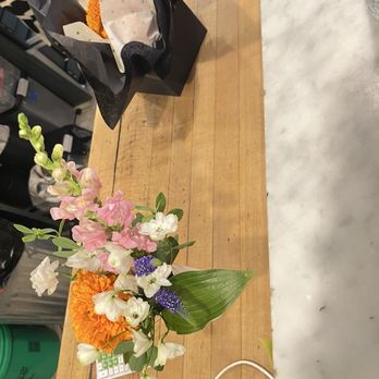 Field & Florist - Florists Near Me - Chicago, Illinois