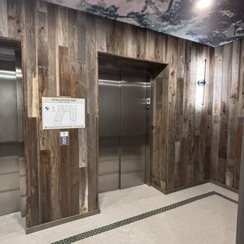 The Linden - Elevator area - Apartments Near Me - Chattanooga, Tennessee