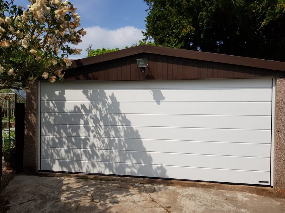 A A Garage Doors - Garage Door Contractor in Bromsgrove, WOR