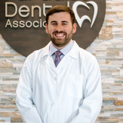 Paradise Dental Associates - Dr. Jake Hamelburg