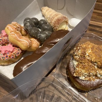 Friendly Donuts - Mochi Donuts - Donuts Near Me - Orange, California