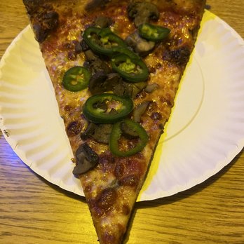 Scarr's Pizza - White pizza with mushrooms and Jalapenos - Pizza Near Me - New York, New York Scarr's Pizza - White pizza with mushrooms and Jalapenos - Pizza Near Me - New York, New York