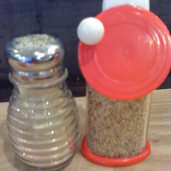 Komé - White pepper and sesame grinder for ramen...yes please! - Japanese Near Me - Austin, Texas Komé - White pepper and sesame grinder for ramen...yes please! - Japanese Near Me - Austin, Texas