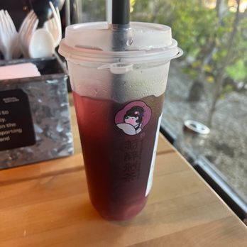 Social Eatery - Grape lemon tea - Bubble Tea Near Me - Millbrae, California