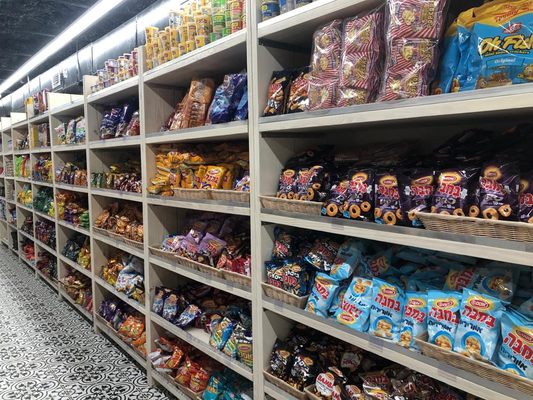 Carmel Market Aventura by null