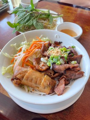 Pho Saigon by null