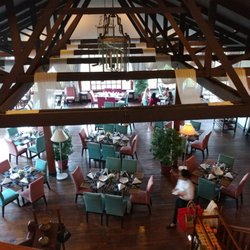 Casa Vallejo - Overview of the dining room.