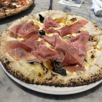 Settebello Pizzeria Napoletana - Pizza Near Me - Henderson, Nevada Settebello Pizzeria Napoletana - Pizza Near Me - Henderson, Nevada