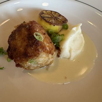 Max’s Sister - Crab cake - French Near Me - San Antonio, Texas