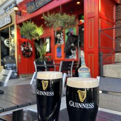 Olde Village Inne - Best place for a Guinness