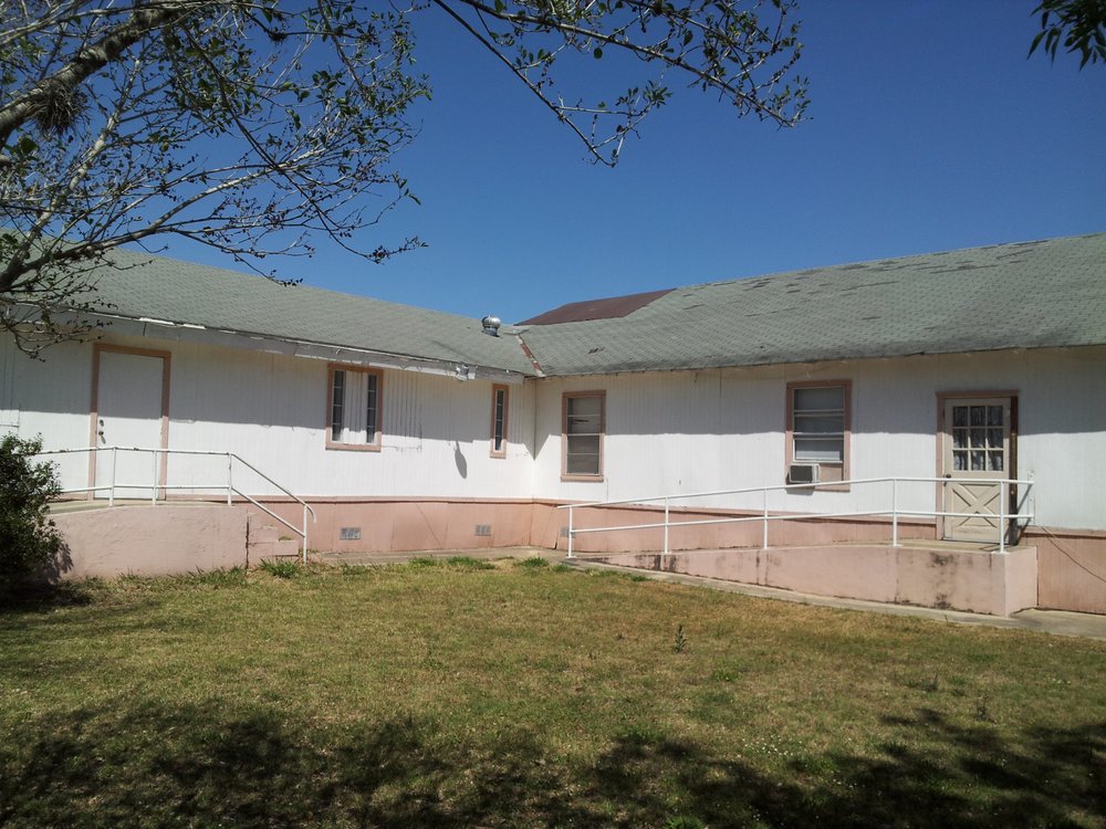 Slide of Navarro Roofing