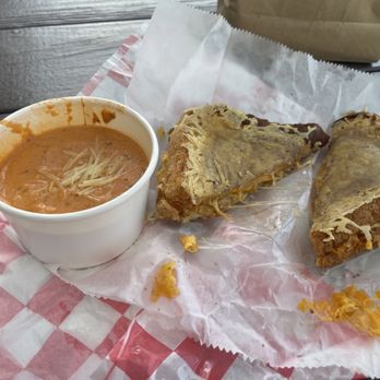 Beach Belly Bobs Sandwich Shop - Grilled cheese and freshly made tomato soup. - Sandwiches Near Me - Flagler Beach, Florida