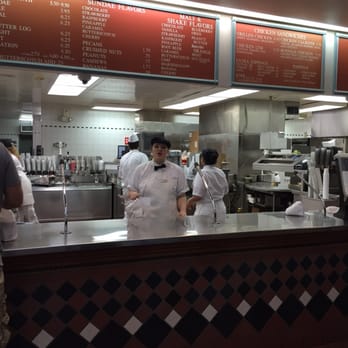 Kopp's Frozen Custard - Ice Cream & Frozen Yogurt Near Me - Brookfield, Wisconsin