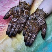 QUEENS HENNA QUEENS NATURAL ヘナ Queens.of.henna - Queens.of.henna added a new photo — at