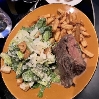Bistro le Sam - Flank steak with Cesar salad - Canadian (New) Near Me - Quebec City, Quebec Bistro le Sam - Flank steak with Cesar salad - Canadian (New) Near Me - Quebec City, Quebec