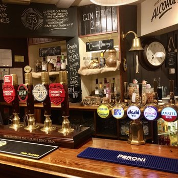 Hampshire Hog - Beer selection on tap - Hotels Near Me - Hampshire, HAM
