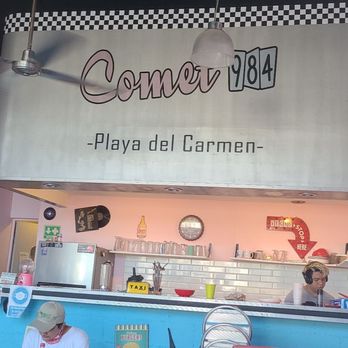 Comet 984 - 50's Diner - Vegan Near Me - Playa del Carmen, ROO