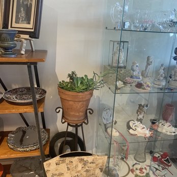 The Thrifty Kitty - They nice China and really cute jewelry - Thrift Stores Near Me - Alameda, California