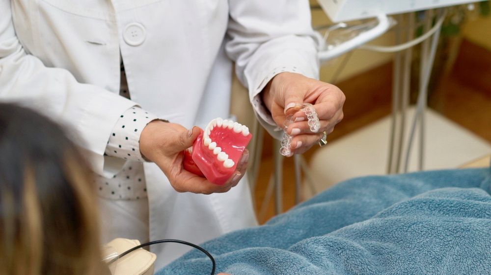 ROKHSAR EIZADI, DDS DEL MAR DENTISTRY CENTER Updated August 2024 14 Photos & 36 Reviews