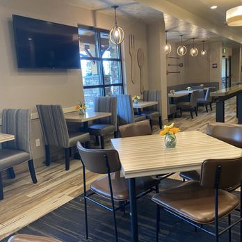Oxford Suites Bellingham - Cafe - Hotels Near Me - Bellingham, Washington Oxford Suites Bellingham - Cafe - Hotels Near Me - Bellingham, Washington