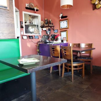 Sutha Thai Kitchen - View of cashier and kitchen entrance. - Thai Near Me - Tustin, California Sutha Thai Kitchen - View of cashier and kitchen entrance. - Thai Near Me - Tustin, California
