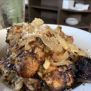 Tucci's Pizza - Grilled wings with caramelized onions - Pizza Near Me - Boca Raton, Florida